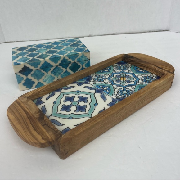 Beautiful decor set-small tile tray and inlaid shell box in blue/aqua - Picture 7 of 16